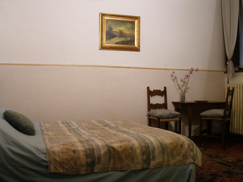B&B Della Rosa Civitella D'Arna Værelse billede